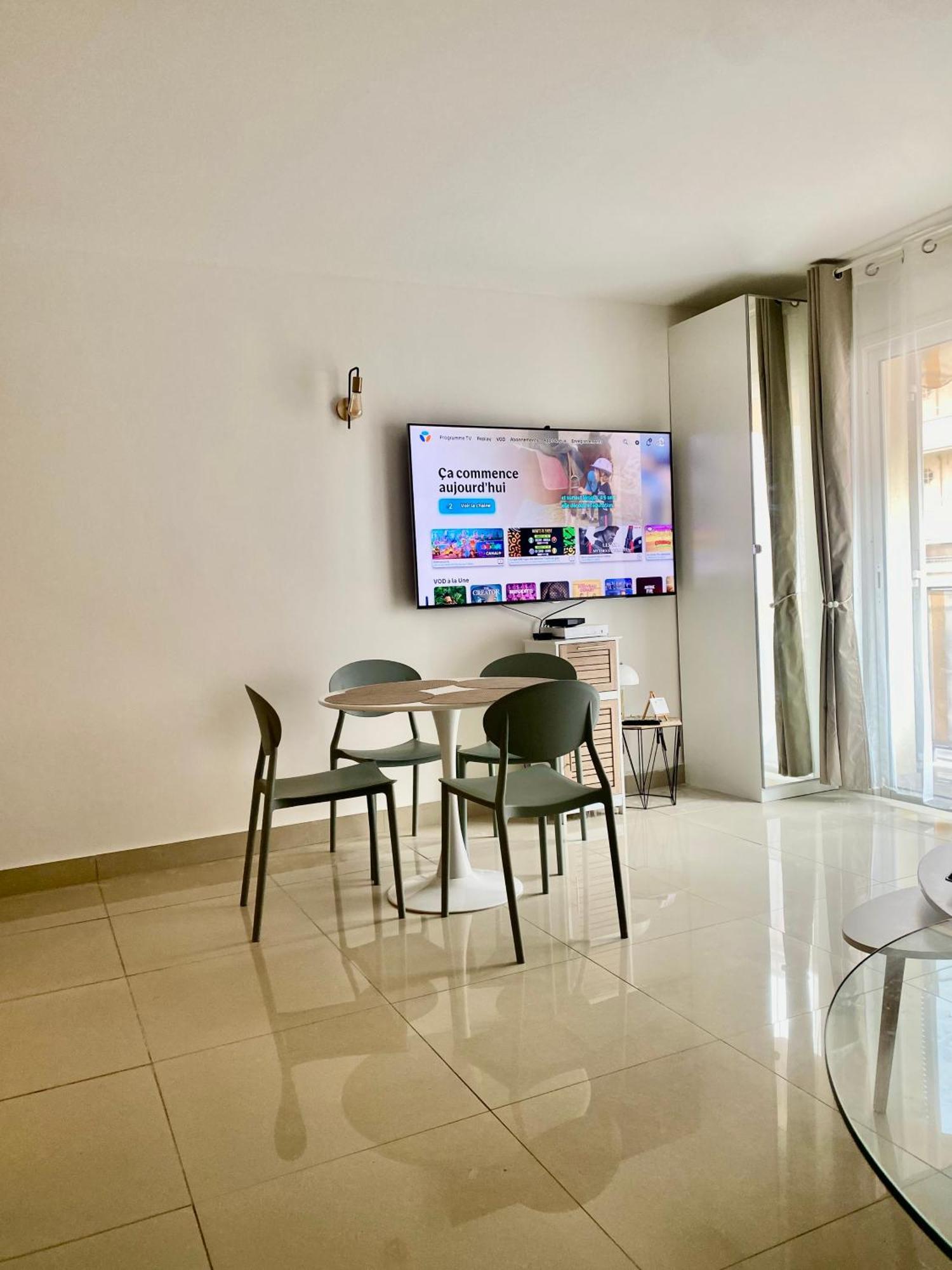 3 Pieces- Vieux Port- Terrasse - Parking Possible Apartment Cannes Exterior foto